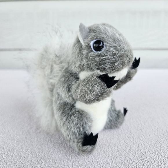 Folkmanis Mini Gray Squirrel Finger Puppet 4 1/2" Preschool Toddler Storytime - Picture 1 of 9